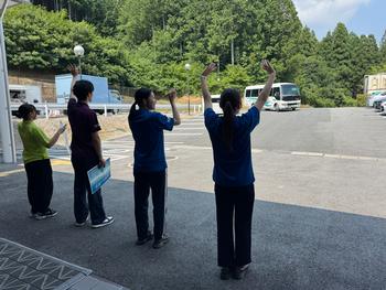 お見送り