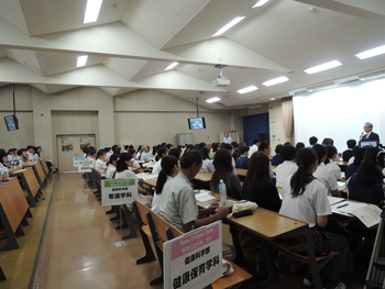 あいさつ及び「新・健康科学部」の概要（学長　公文 裕巳）