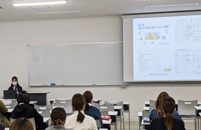 講義を受けている様子2