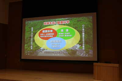 大学紹介DVDの視聴