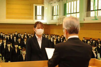 入学許可書授与　看護学科